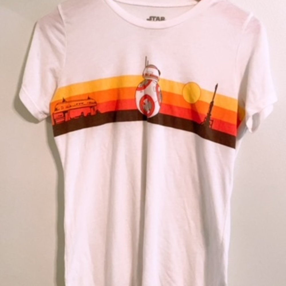 Box Lunch BB8 Tee